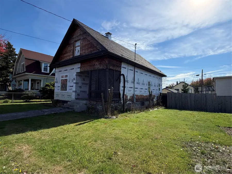 815 6th Street, Anacortes, WA 98221 - #2