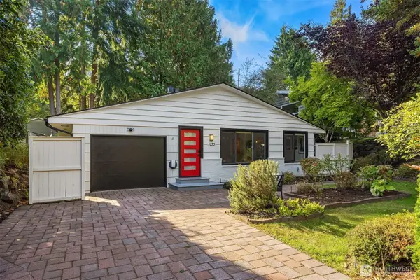 4233 NE 88th Street, Seattle, WA 98115