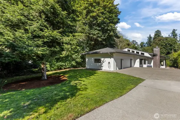 26530 Lake Fenwick Road S, Kent, WA 98032