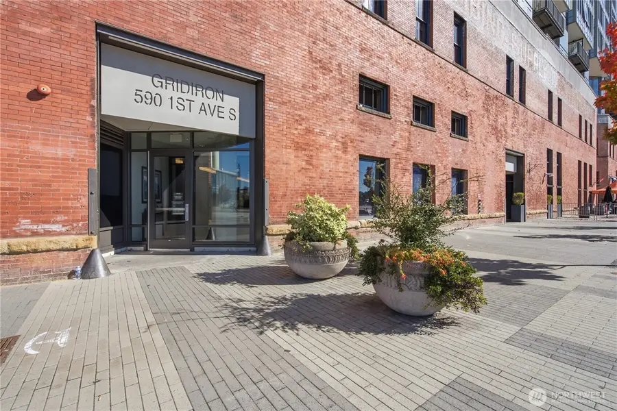 590 1st Avenue S #604, Seattle, WA 98104 - #2
