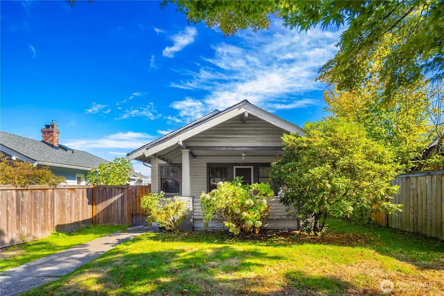 2570 5th Avenue W, Seattle, WA 98119 - #2