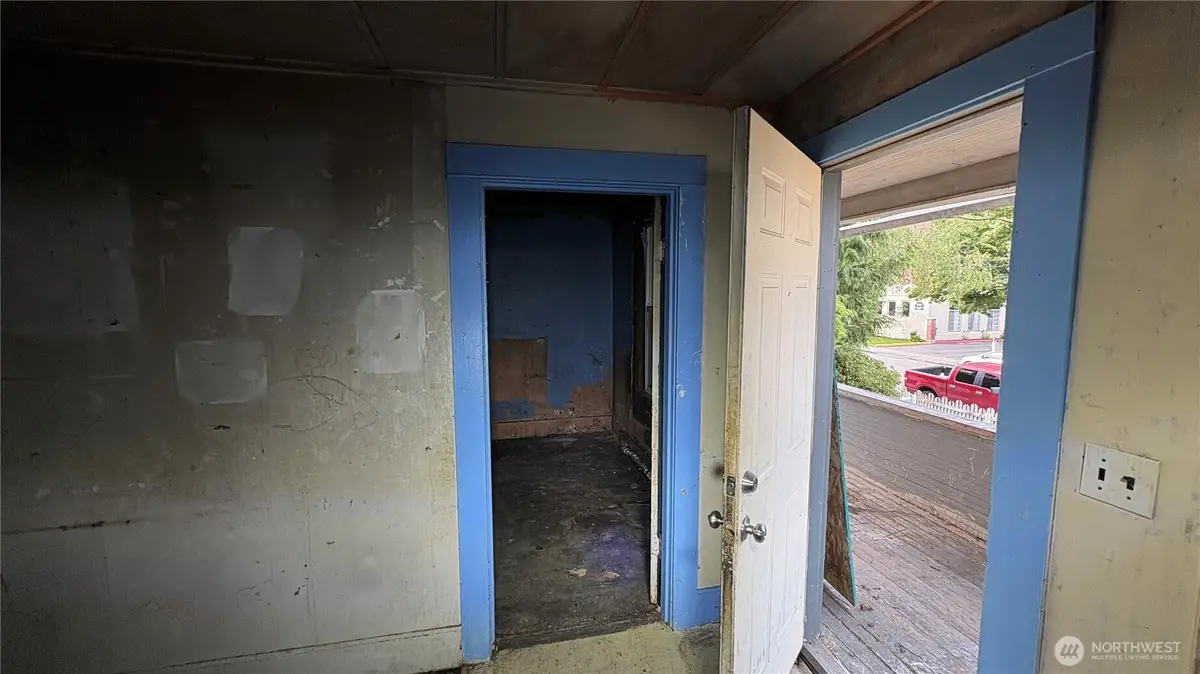 1703 Oakes, Everett, WA 98201 - #1