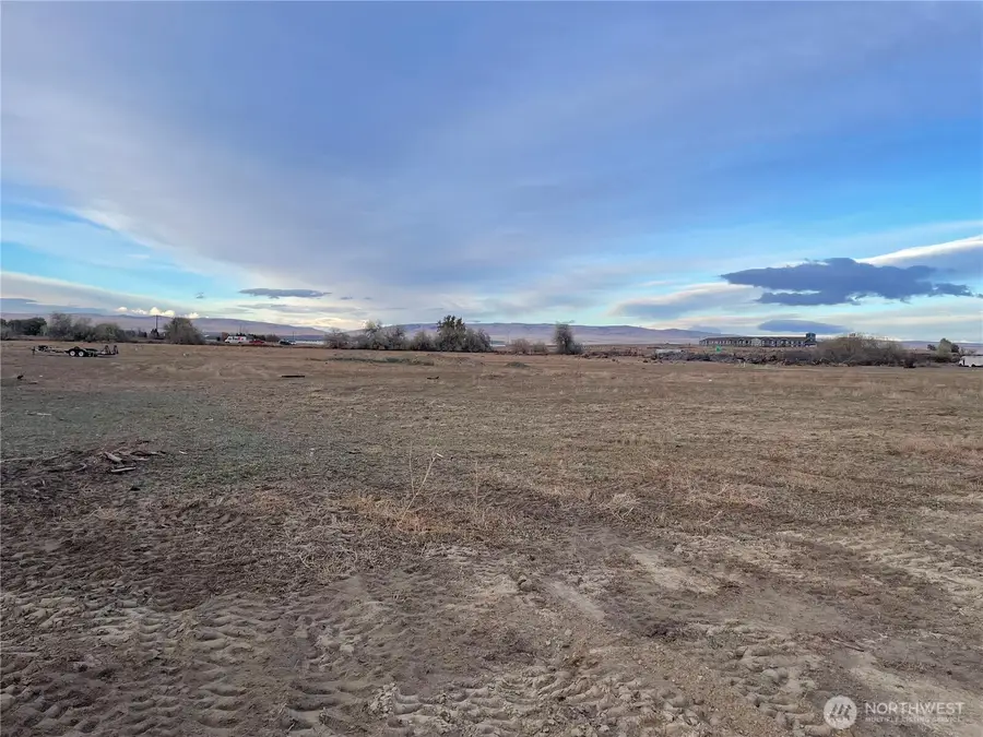 4412 Clyde Circle, Sunnyside, WA 98944 - #2