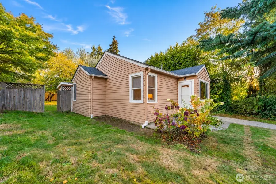 5522 NE 193rd Street, Lake Forest Park, WA 98155 - #3