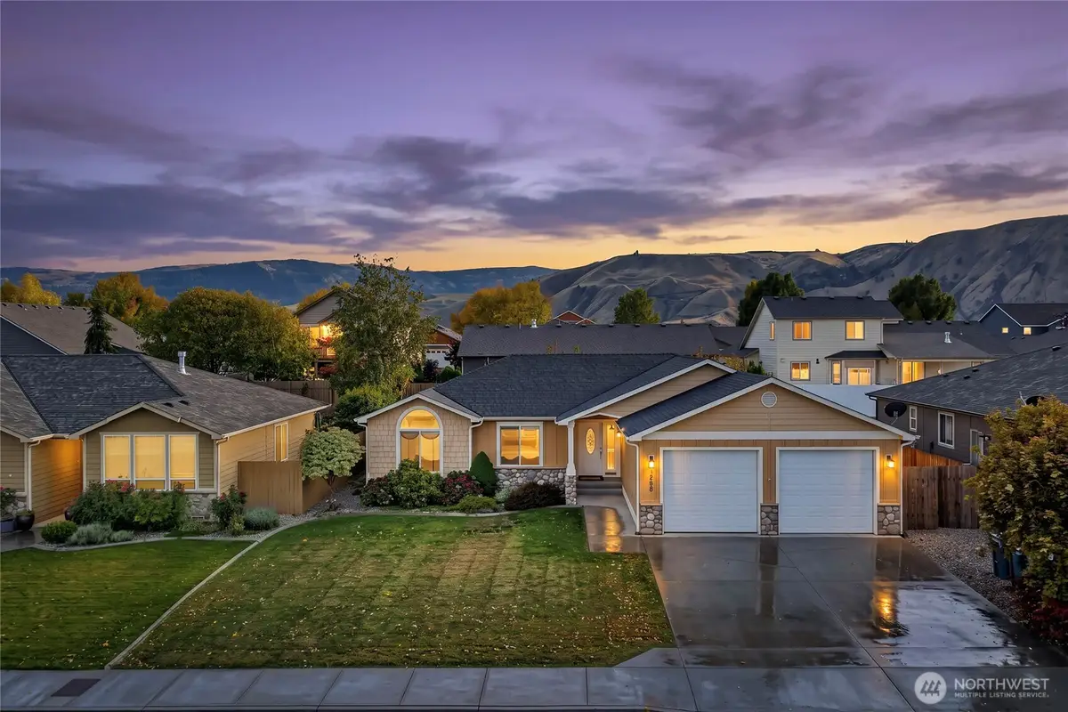 1386 Boulder Loop, East Wenatchee, WA 98802 - #1