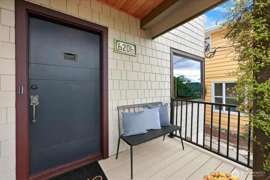 6206 34th Avenue Nw, Seattle, WA 98107 - #3