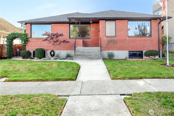 126 W 6th Street, Port Angeles, WA 98362