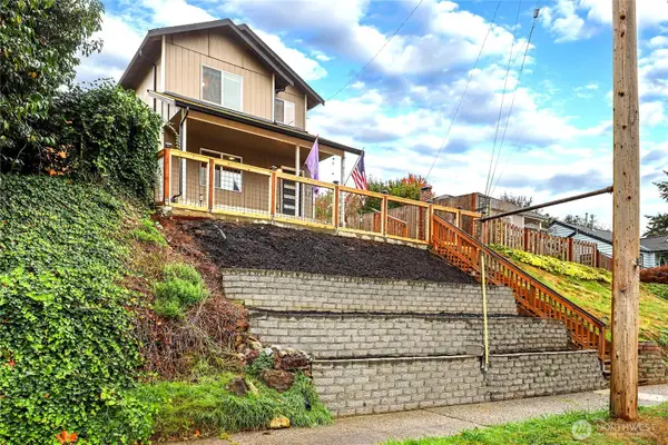 920 Hull Avenue, Port Orchard, WA 98366