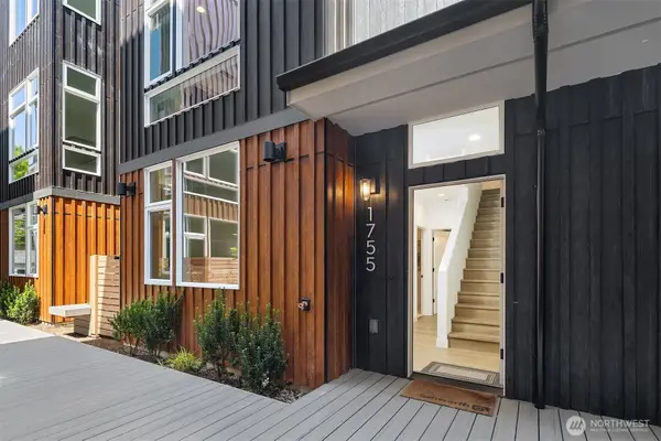 1739 17th Avenue, Seattle, WA 98122