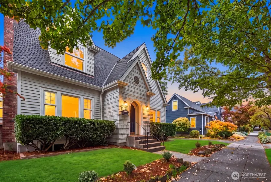 2102 N 60th Street, Seattle, WA 98103 - #2