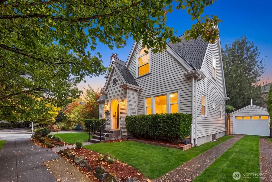2102 N 60th Street, Seattle, WA 98103 - #3