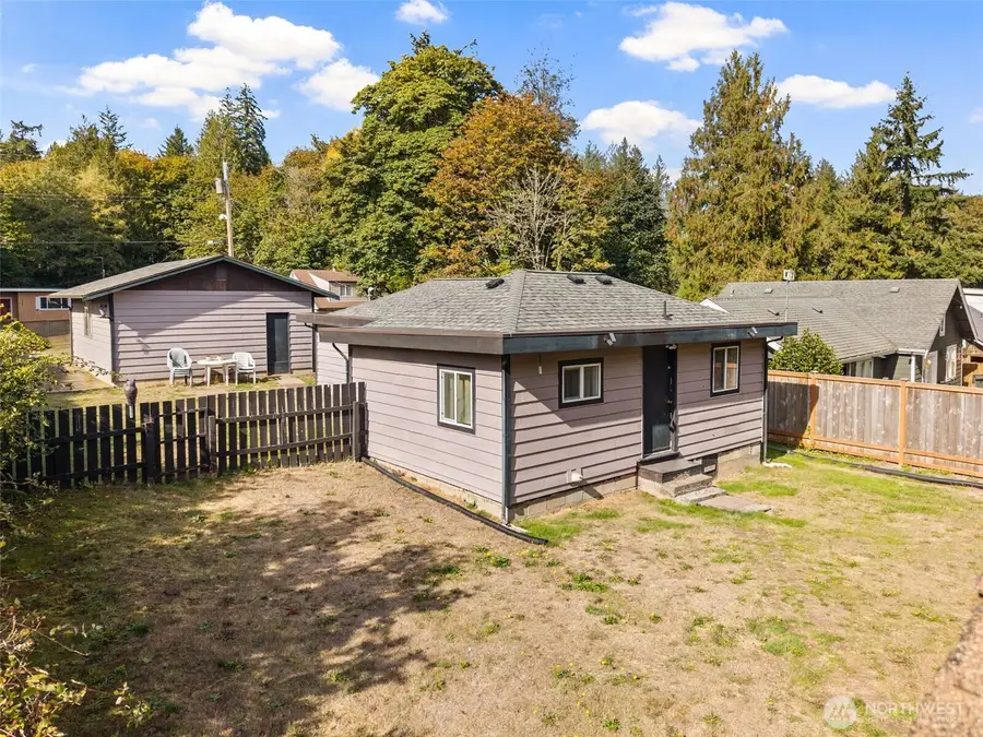 2290 Hilltop Lane Nw, Bremerton, WA 98312 - #3