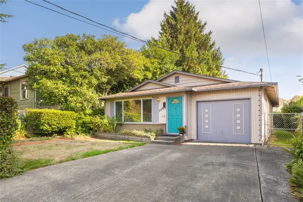 726 24th Avenue S, Seattle, WA 98144