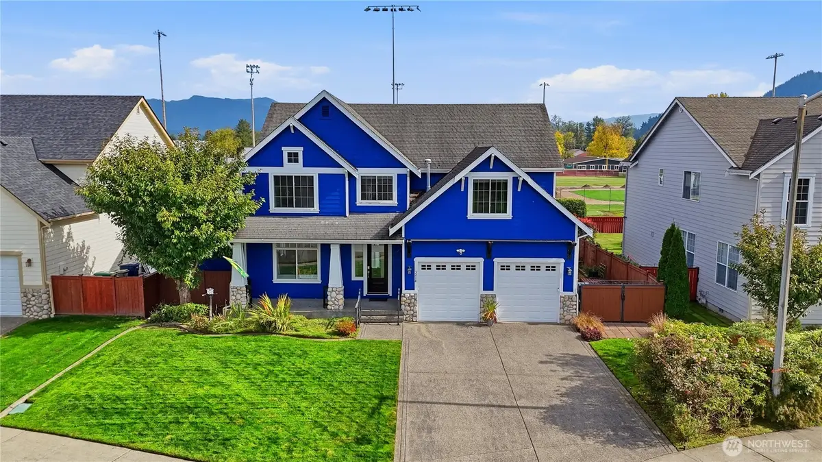 3214 Phillips Avenue, Enumclaw, WA 98022 - #1