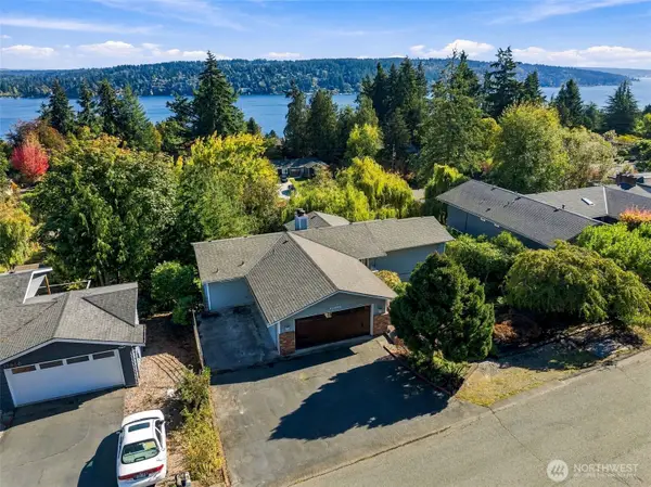 15862 36th Avenue Ne, Seattle, WA 98155