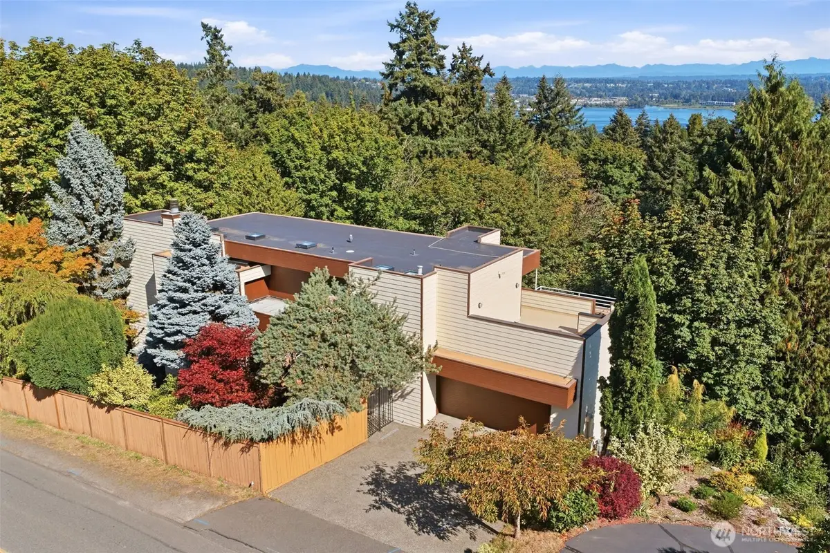 16328 35th Avenue Ne, Lake Forest Park, WA 98155 - #1