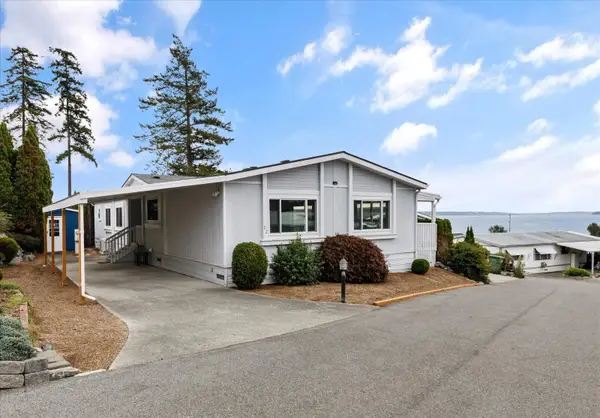 30901 State Route 20 #D2, Oak Harbor, WA 98277