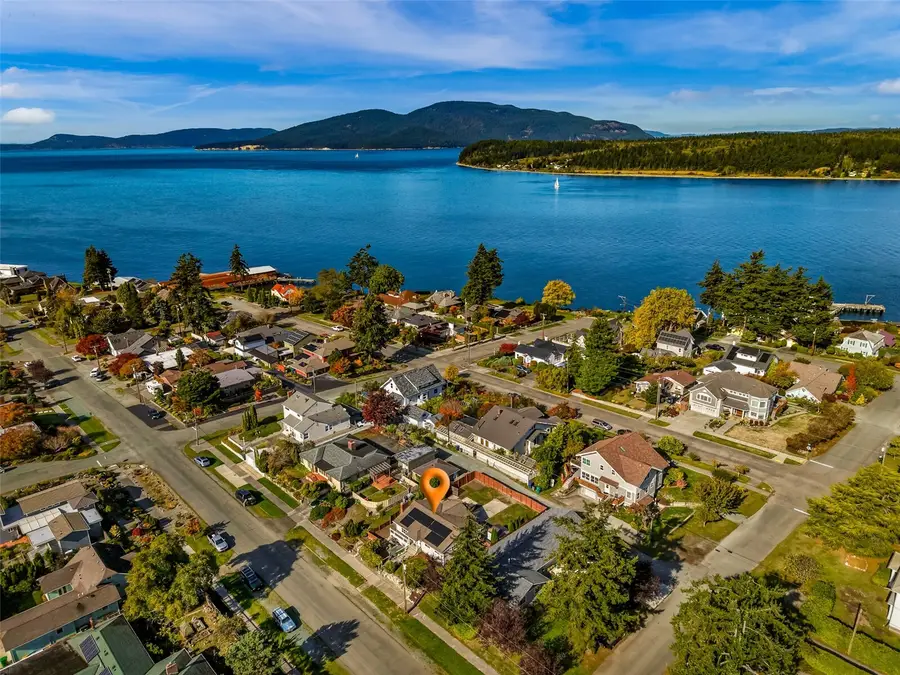 1914 10th Street, Anacortes, WA 98221 - #2