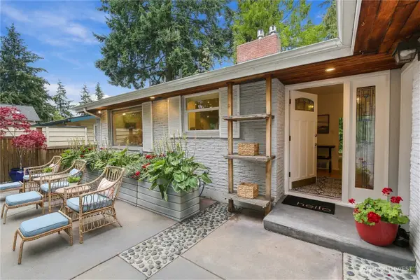 8515 27th Avenue Ne, Seattle, WA 98115