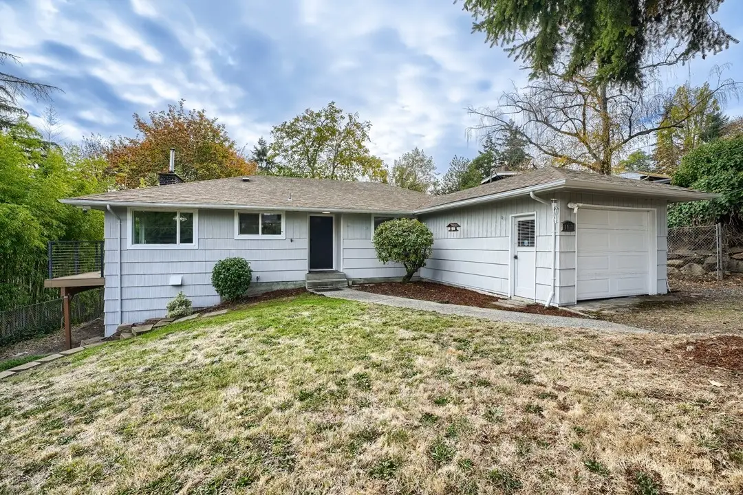 1017 S 208th Street, Des Moines, WA 98198 - #1