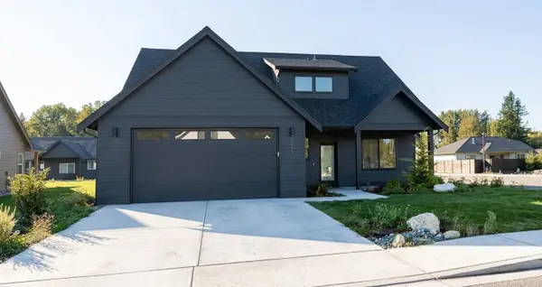 721 E 5th Street, Nooksack, WA 98276