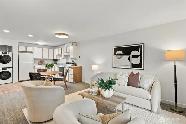5225 50th Avenue Ne #204, Seattle, WA 98105