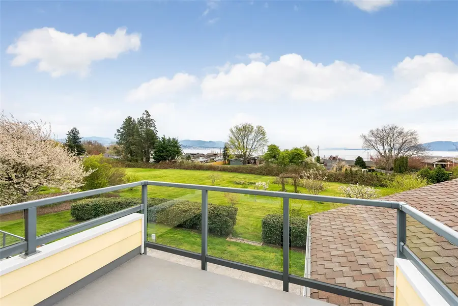 3910 Cliffside Drive, Bellingham, WA 98225 - #3