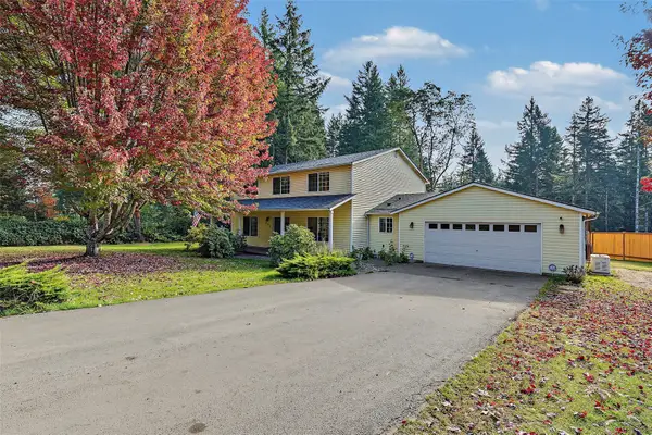 221 195 Avenue Sw, Lakebay, WA 98349