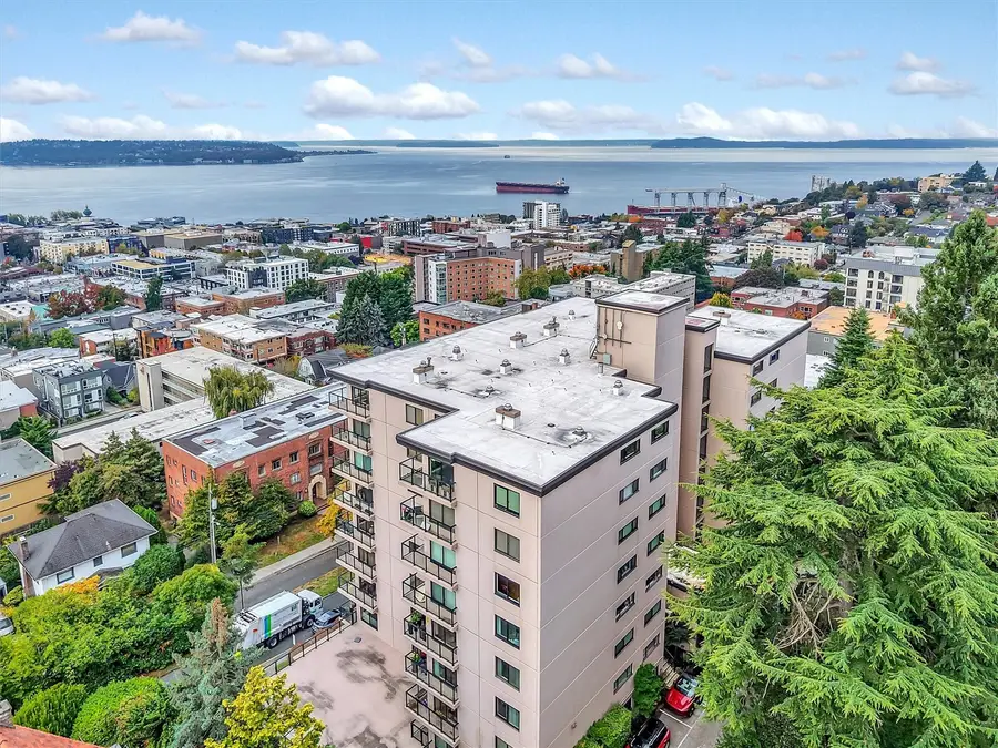100 Ward Street #105, Seattle, WA 98109 - #3