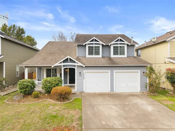 16504 129th Avenue Ct E, Puyallup, WA 98374
