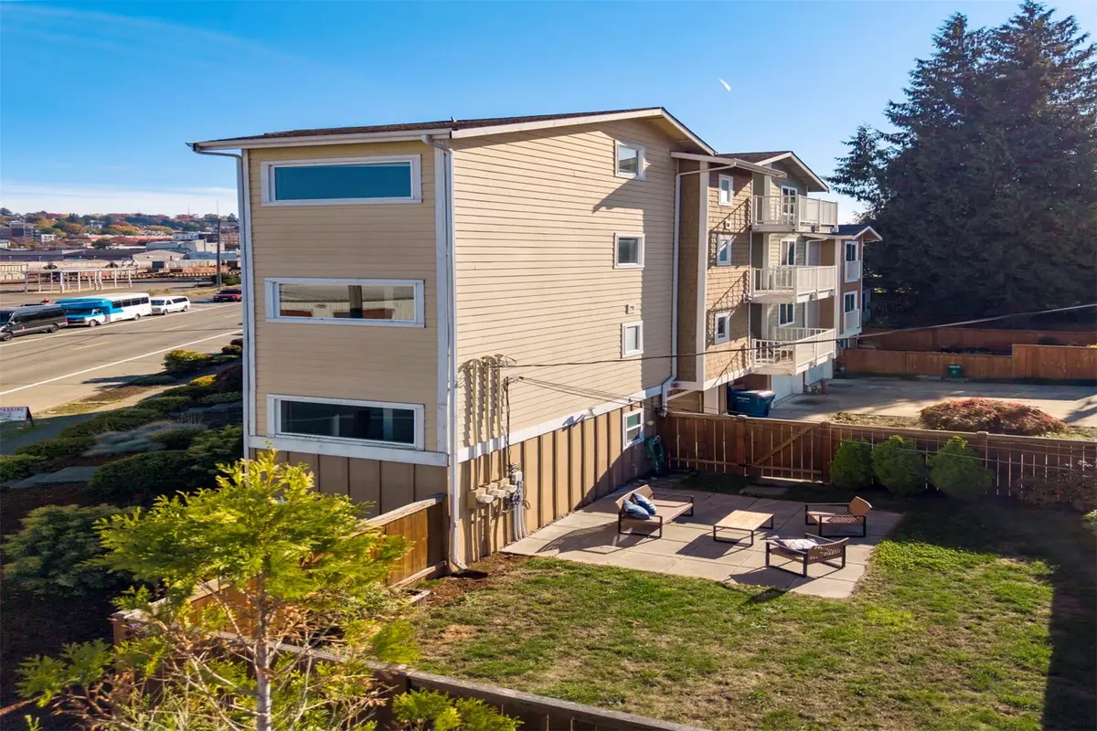 3449 Gilman Avenue W, Seattle, WA 98199 - #1