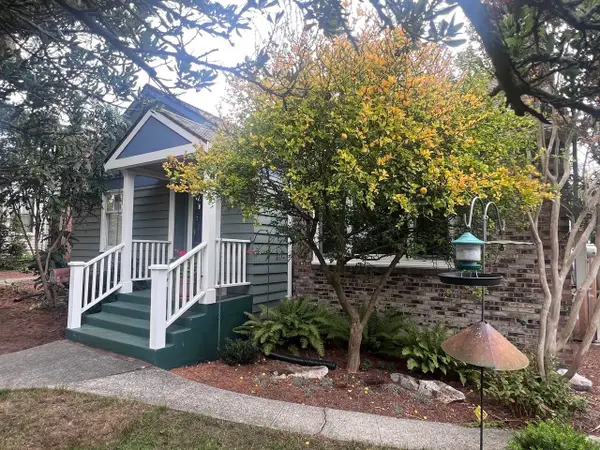 7530 31st Avenue Nw, Seattle, WA 98117
