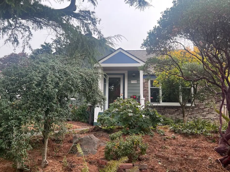 7530 31st Avenue Nw, Seattle, WA 98117 - #2