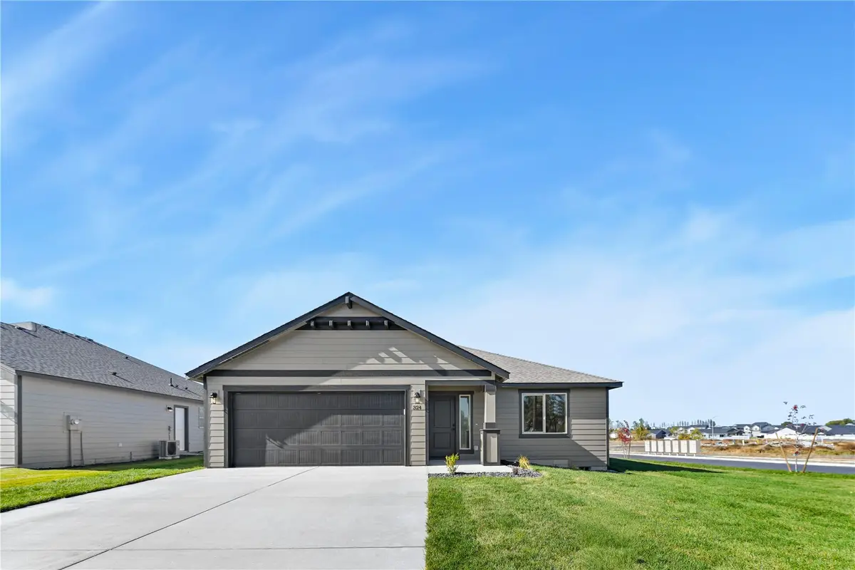 324 N Montana Street, Moses Lake, WA 98837 - #1