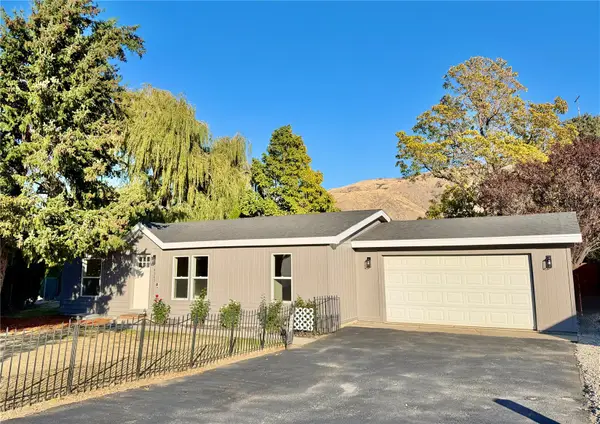 14903 Voss Place, Entiat, WA 98822