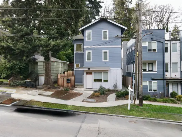 2613 3rd Avenue W, Seattle, WA 98119