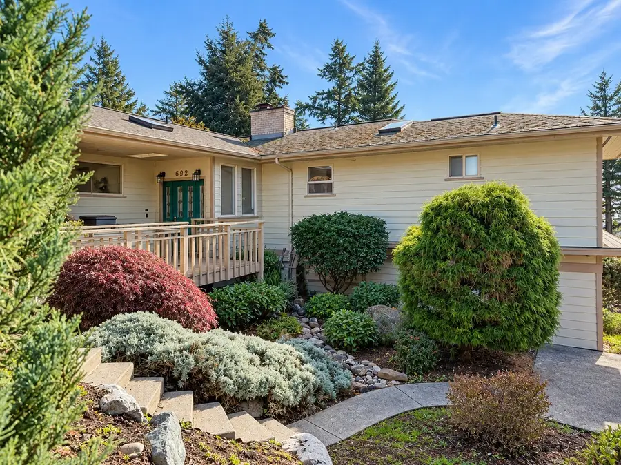 692 Umpqua Place, La Conner, WA 98257 - #2