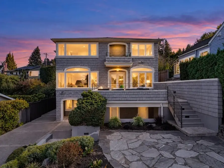 9326 46th Avenue Sw, Seattle, WA 98136 - #2
