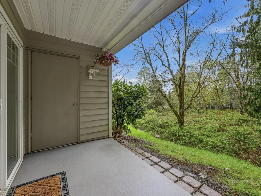 18501 SE Newport Way #H136, Issaquah, WA 98027 - #2
