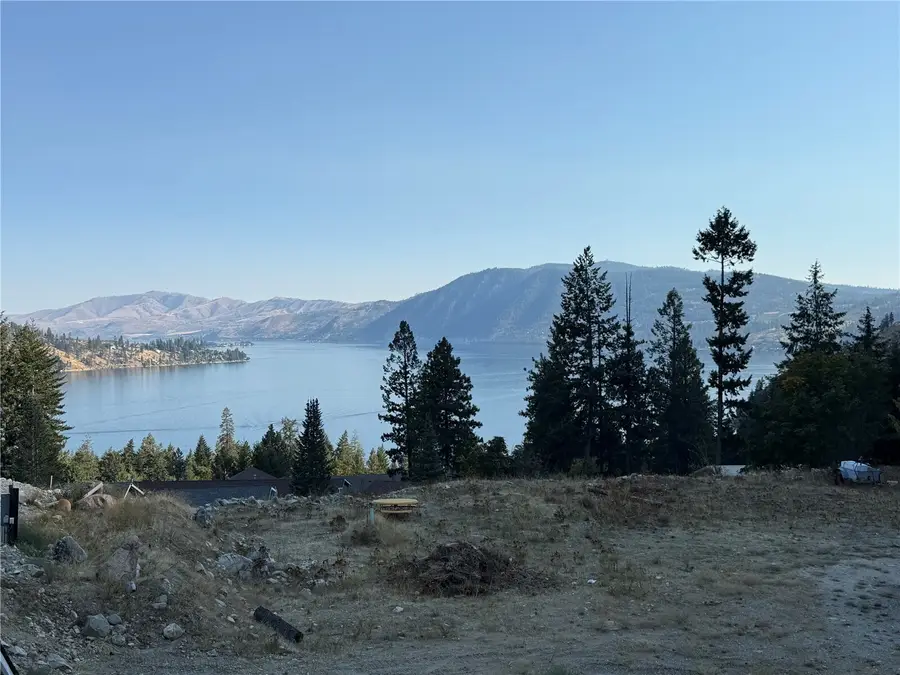 416 Mcclosky Drive S #282120410040, Chelan, WA 98816 - #2