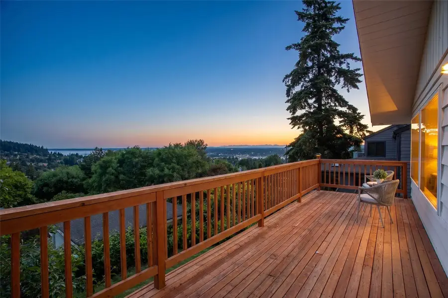 909 Queen Street, Bellingham, WA 98229 - #2