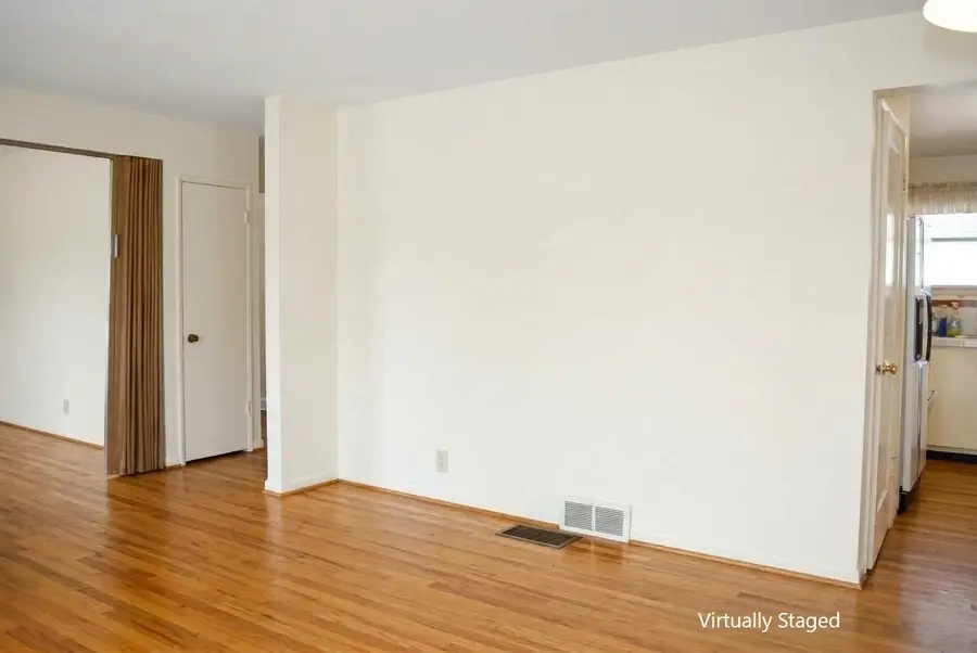 10455 56th Avenue S, Seattle, WA 98178 - #3