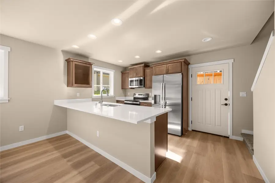 6611 Commercial Avenue #2, Everett, WA 98203 - #3