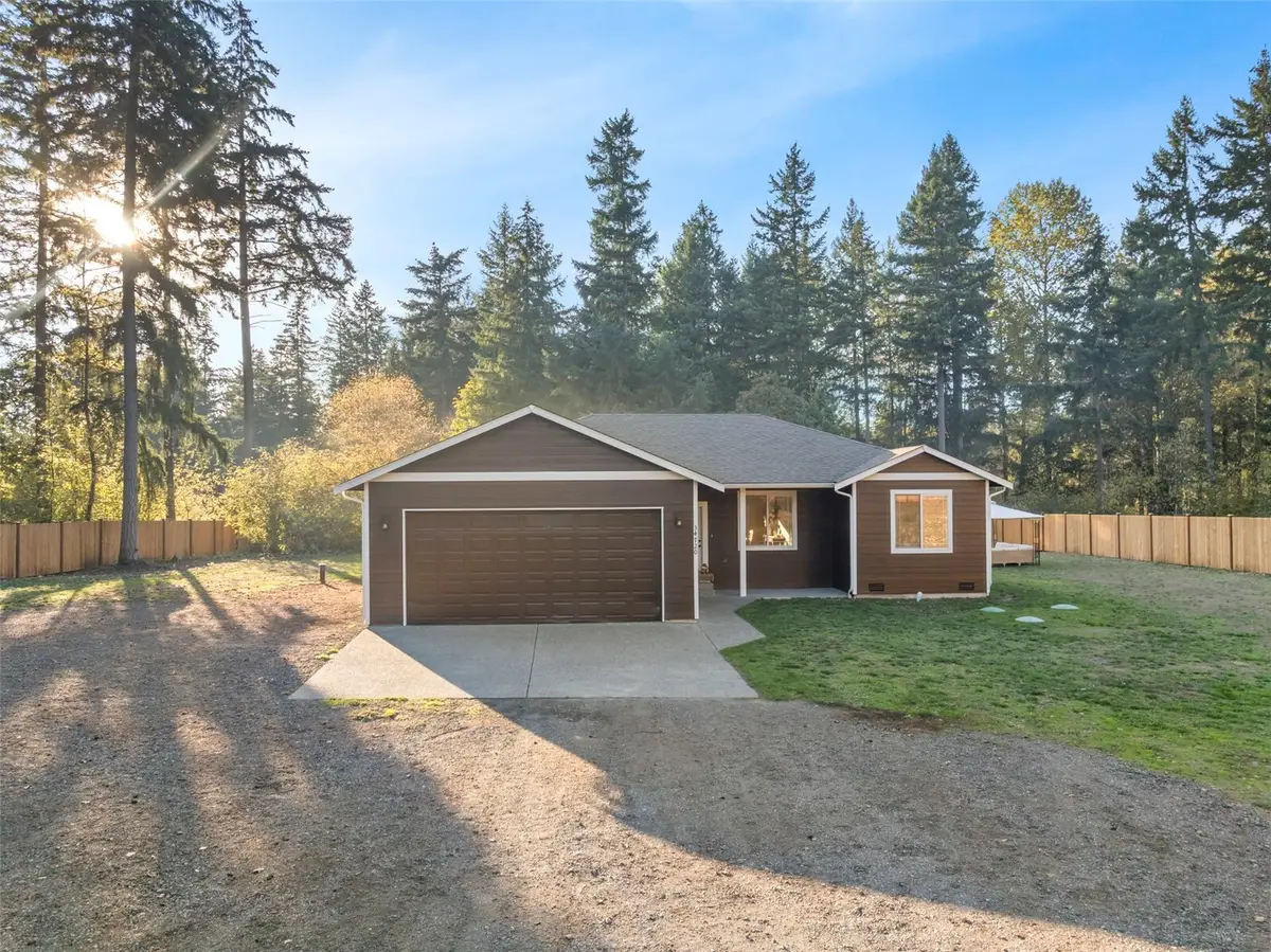 34720 82nd Avenue S, Roy, WA 98580 - #1