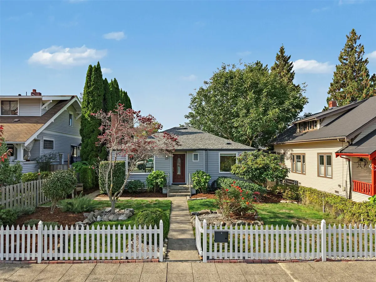 317 Williams Avenue N, Renton, WA 98057 - #1