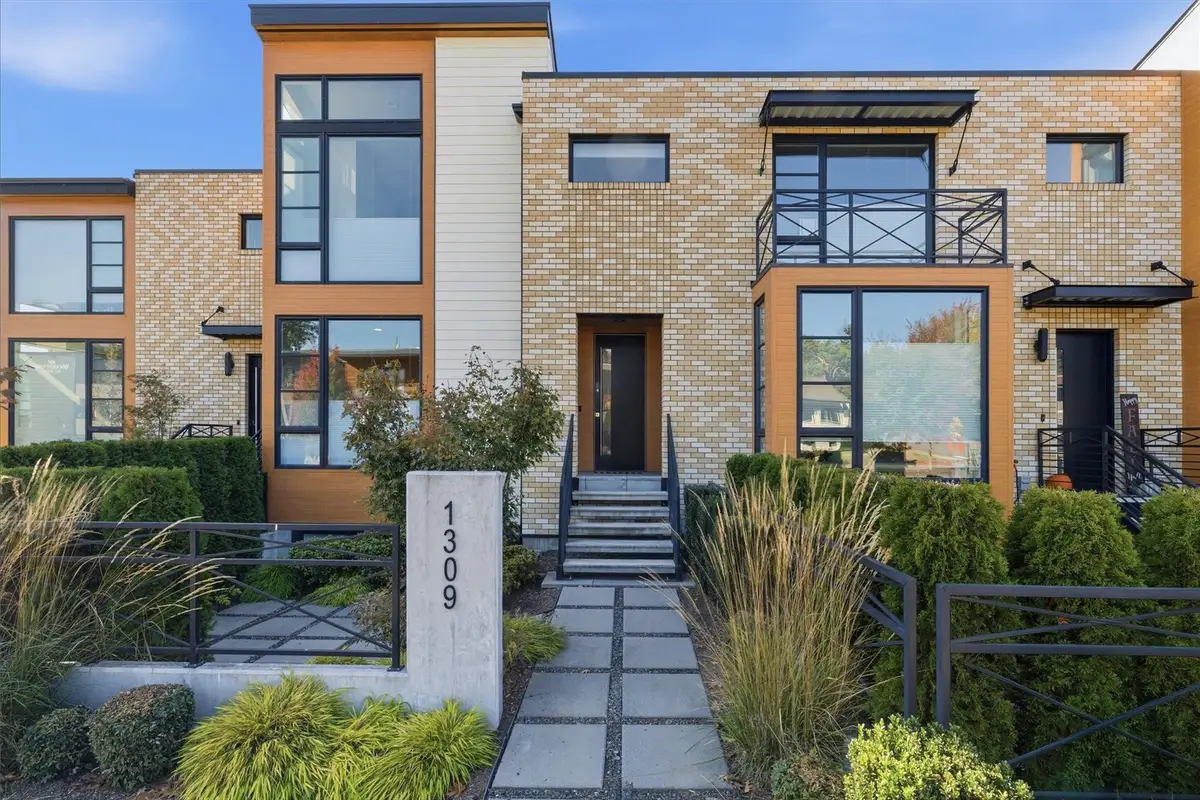 1309 Market Street, Kirkland, WA 98033 - #1