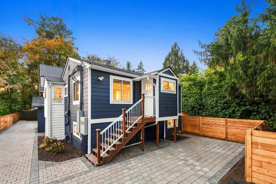 13741 37th Avenue Ne, Seattle, WA 98125 - #2