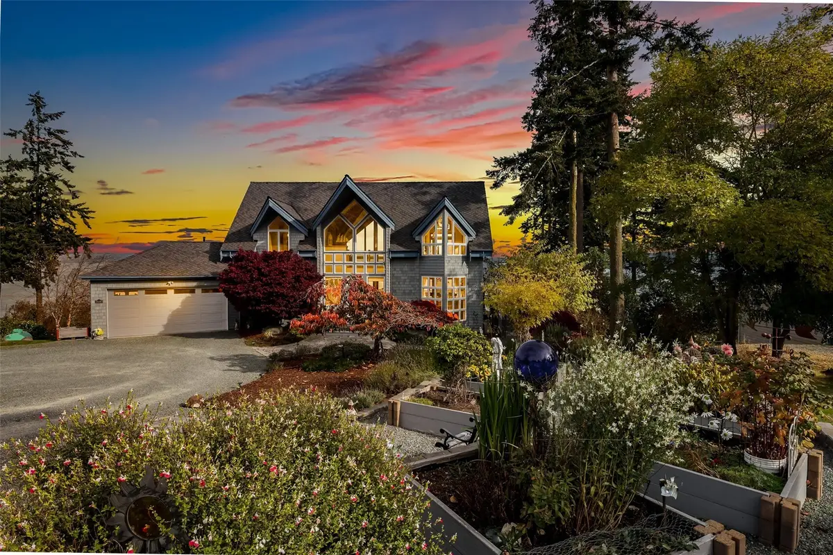 25180 State Route 525, Greenbank, WA 98253 - #1