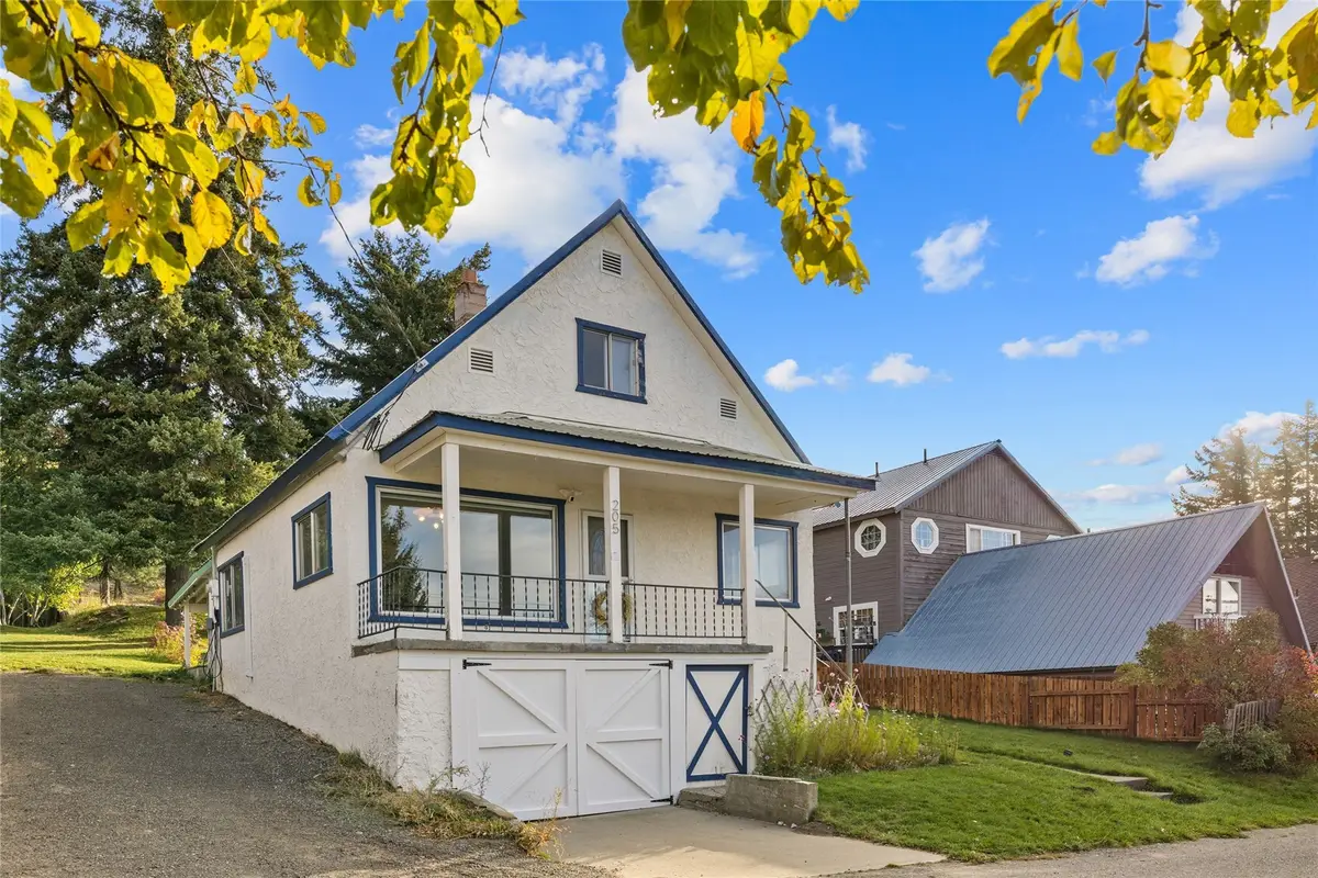 205 N D Street, Roslyn, WA 98941 - #1