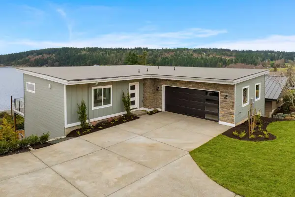 2216 Cleven Park Road, Camano Island, WA 98282